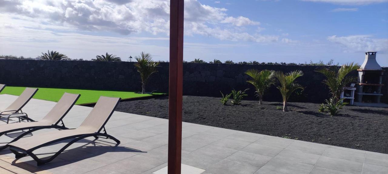 Villa Geneva - Relax Y Diversion Playa Blanca  Exteriör bild