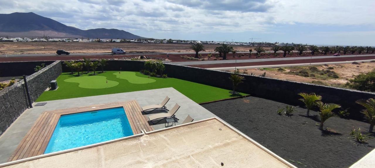 Villa Geneva - Relax Y Diversion Playa Blanca  Exteriör bild